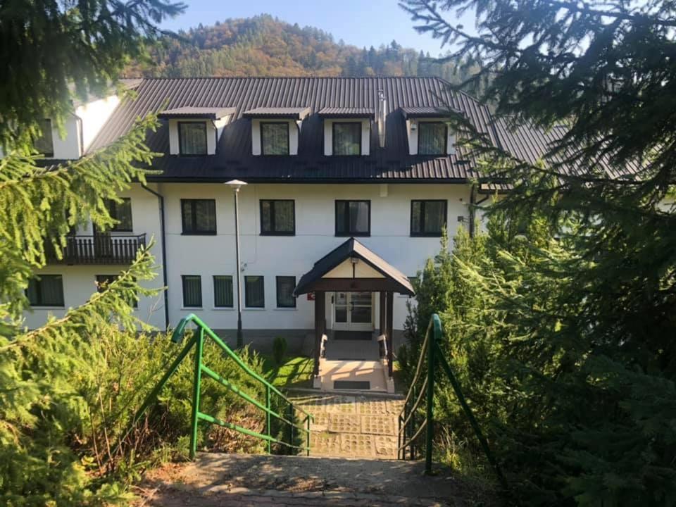 Dom Wczasowy Szczyt Muszyna Exteriör bild